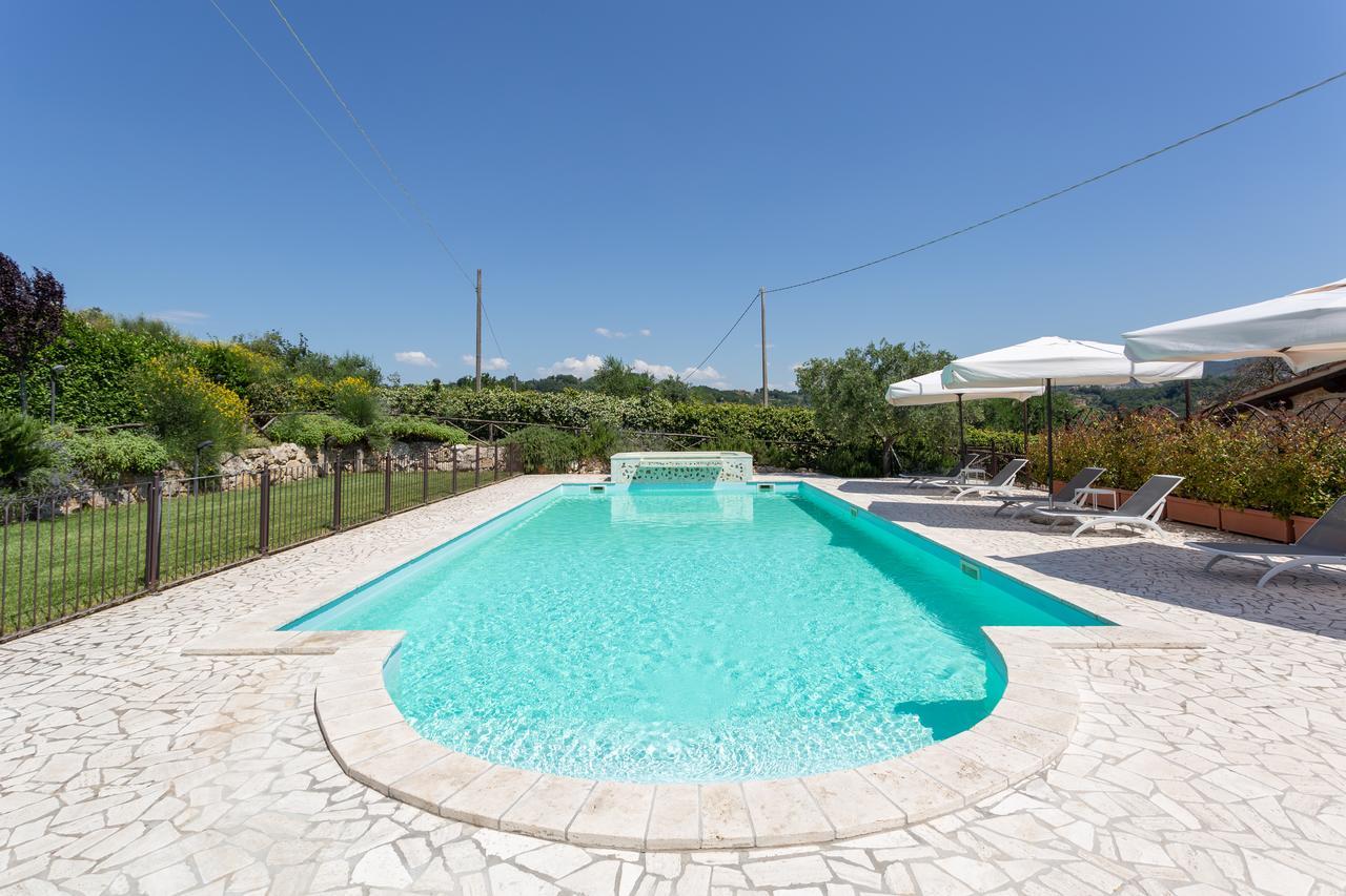 Agriturismo Dei Casali อเมเลีย ภายนอก รูปภาพ