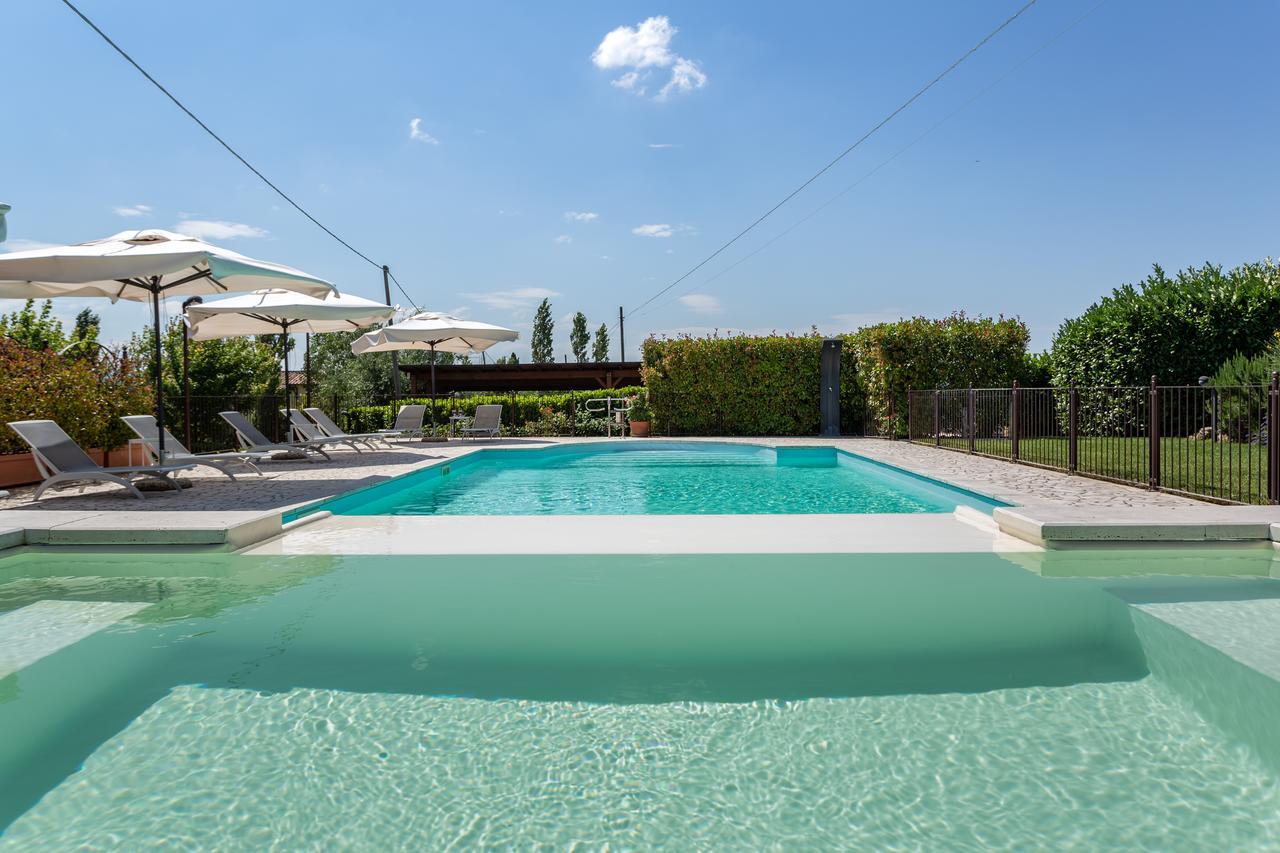 Agriturismo Dei Casali อเมเลีย ภายนอก รูปภาพ