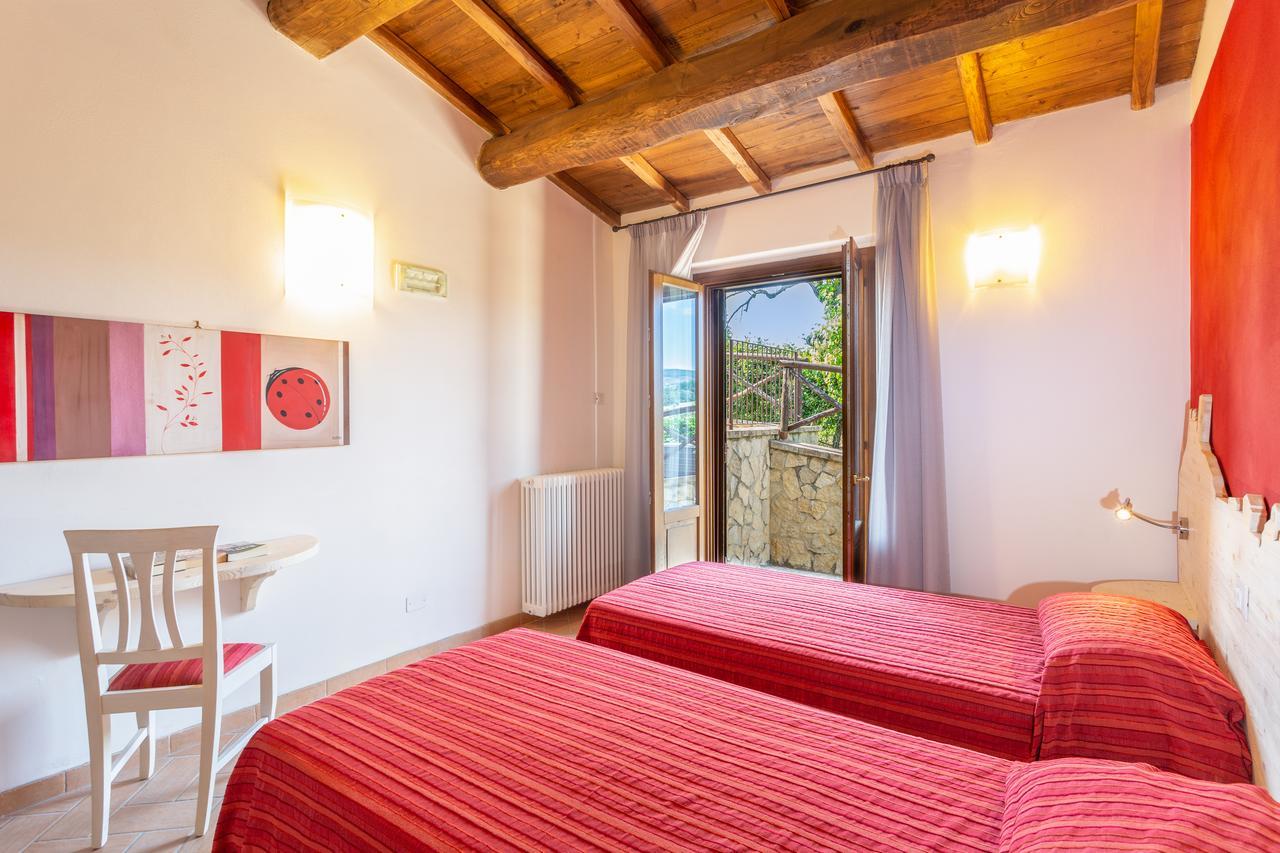 Agriturismo Dei Casali อเมเลีย ภายนอก รูปภาพ